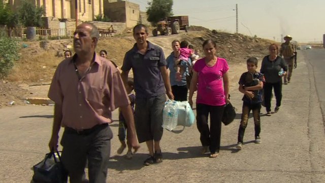 christians-flee-mousul-iraq